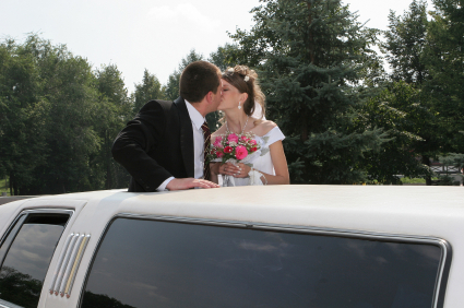 get a romantic wedding with limo Chicago