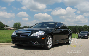 Take a cool limousine Mercedes Benz s550 and enjoy style even before you get to the 2013 World of Wheels