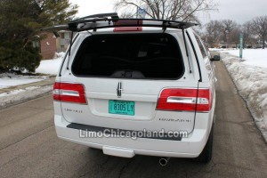 Chicago limousine Lincoln Navigator stretch SUV trunk